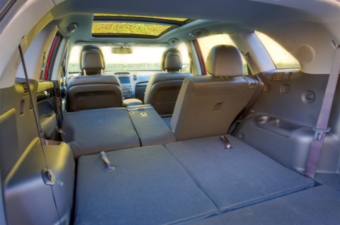 2013 Kia Sorento with collapsible rear seats for extra storage