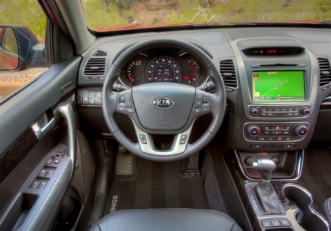 Driver's view of the 2013 Kia sorento